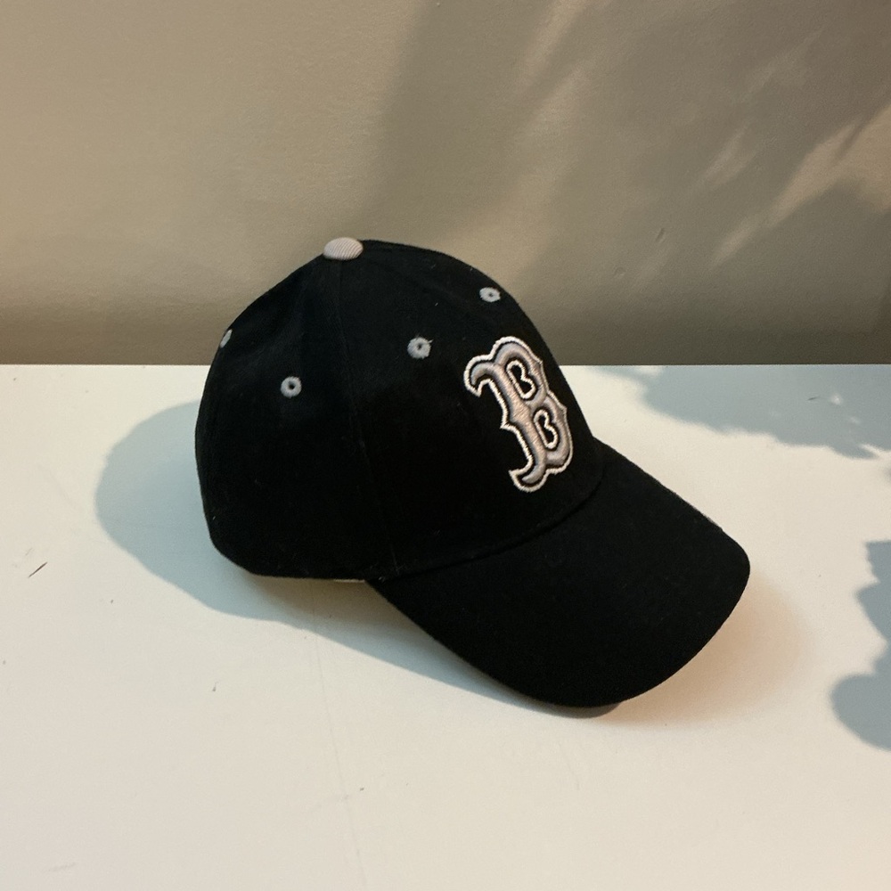 Black Red Sox hat